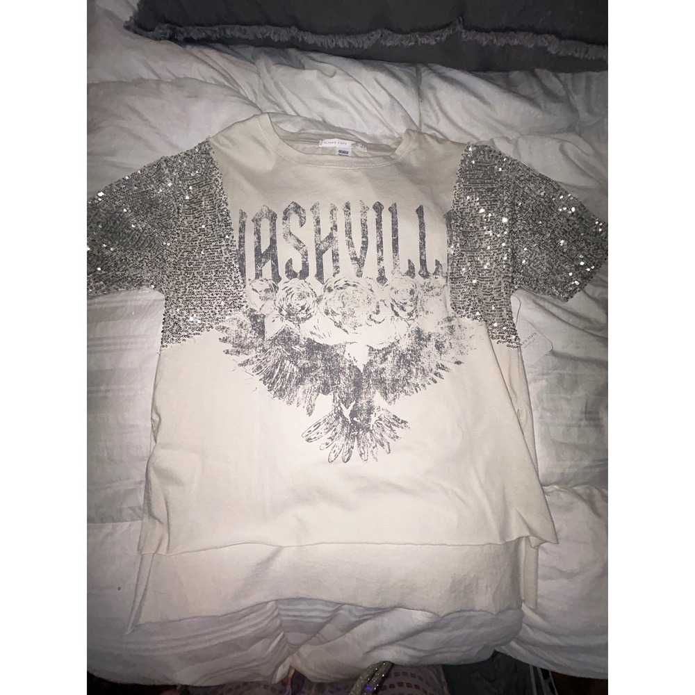 Altar'd State Nashville Sequin Sleeve Graphic Tee Arctic Wolf Cream XS NWT